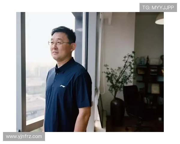 孙继海：从绿茵场到足坛教练身份的蜕变与影响力探索